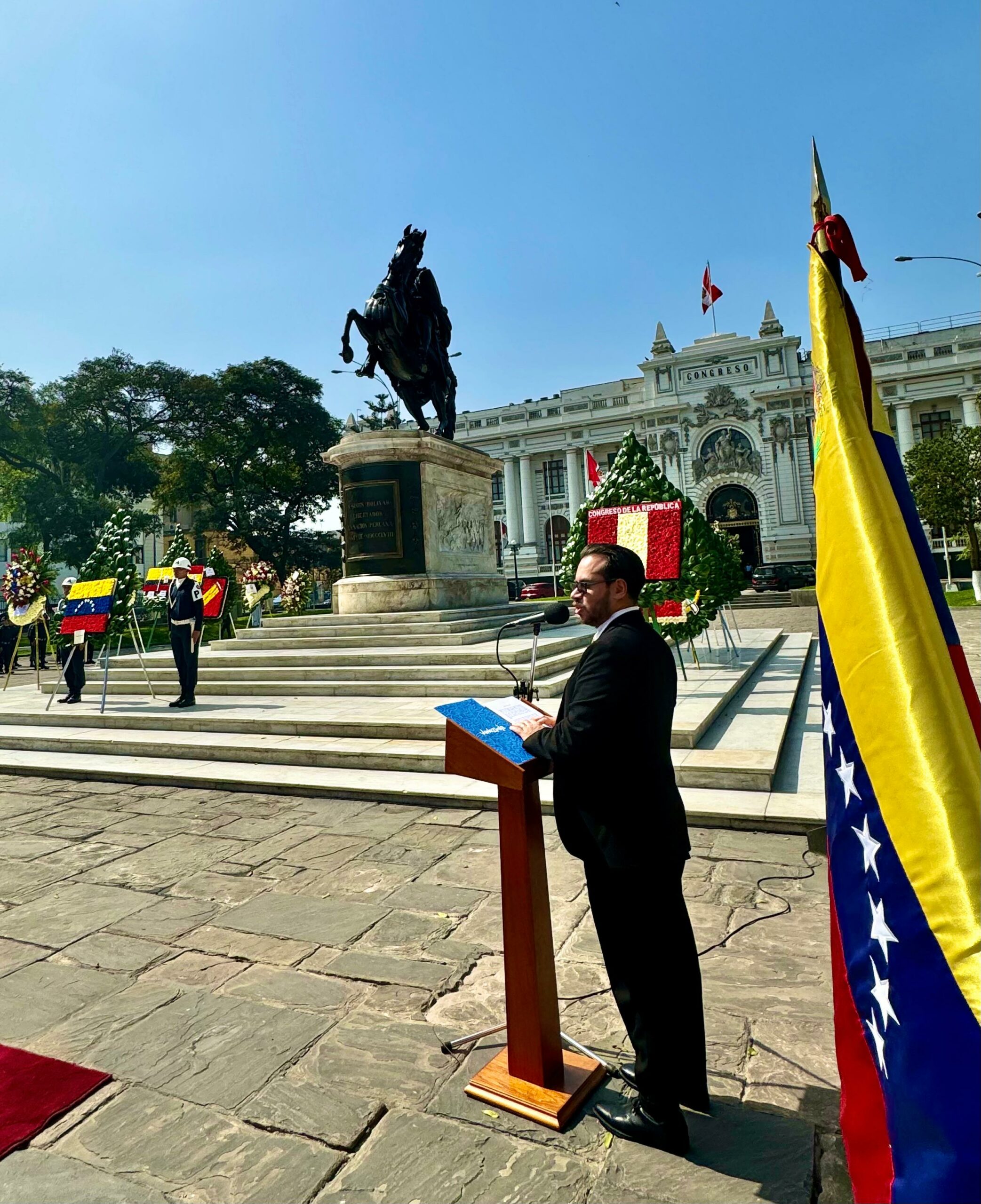 Embajada de Venezuela en Perú conmemora el 213° Aniversario del Acta de Declaración de Independencia